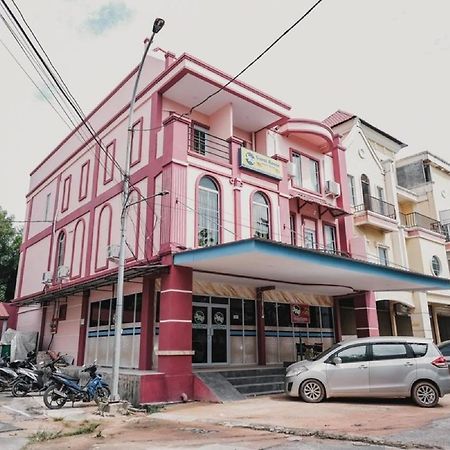 Hotel Reddoorz Near Nagoya Hill Batam 4 Jodoh  Exterior foto