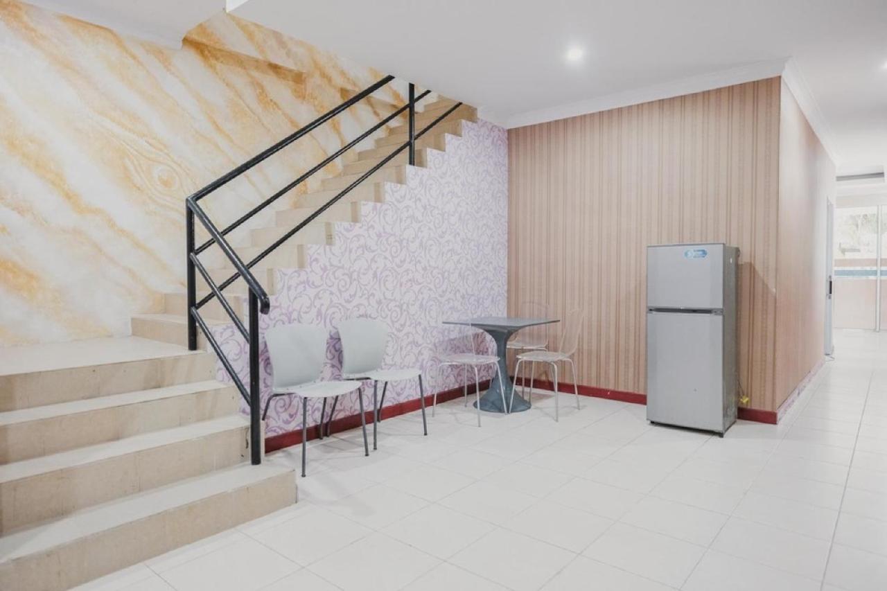 Hotel Reddoorz Near Nagoya Hill Batam 4 Jodoh  Exterior foto