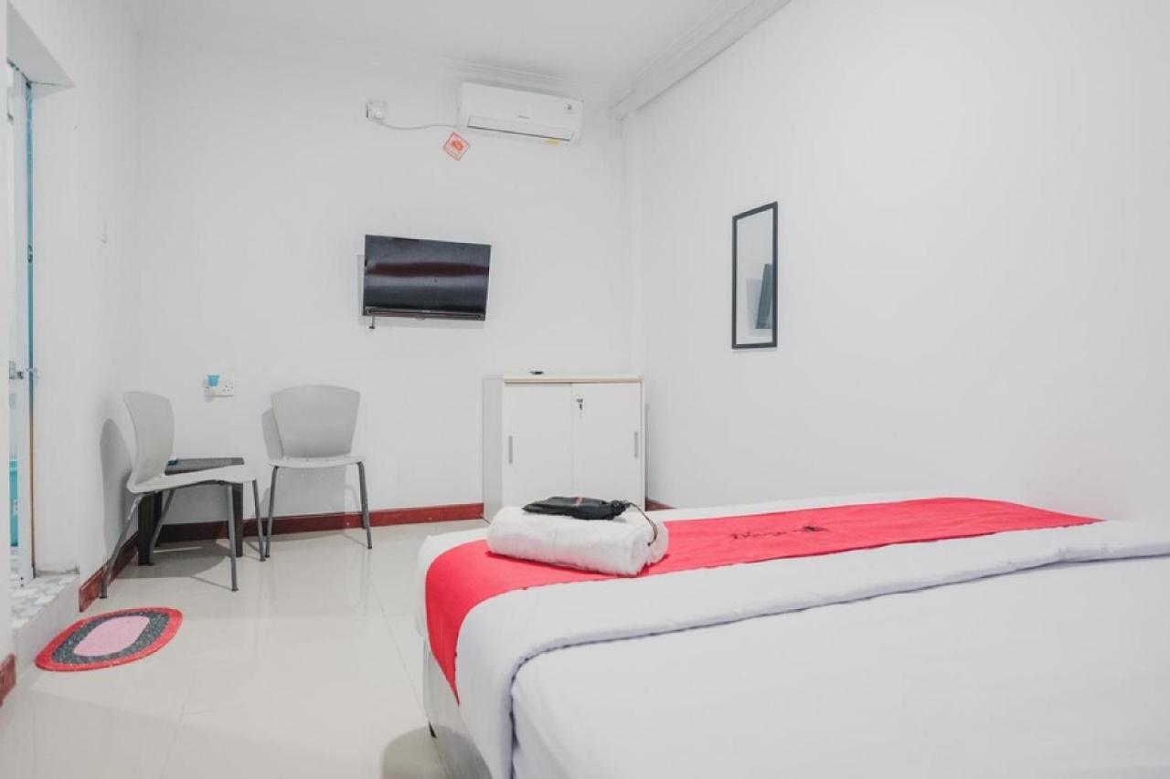 Hotel Reddoorz Near Nagoya Hill Batam 4 Jodoh  Exterior foto