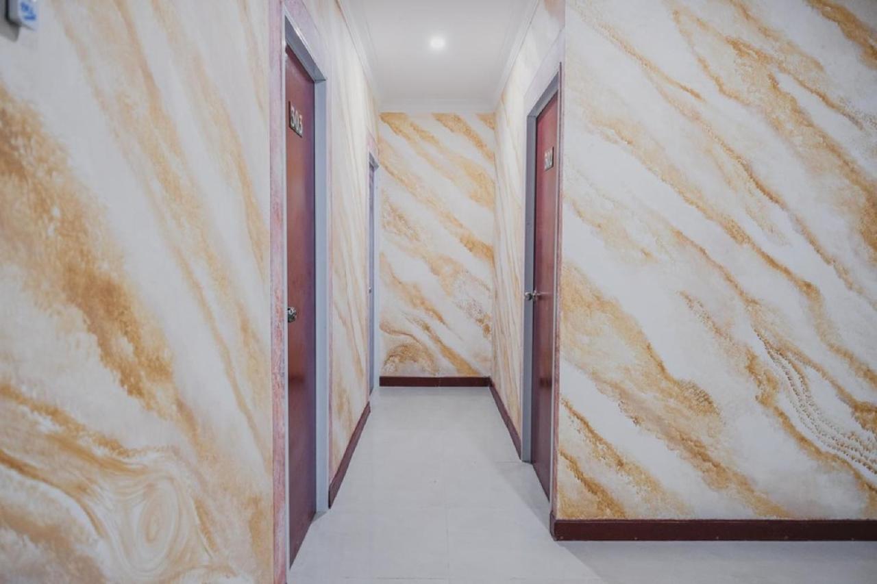 Hotel Reddoorz Near Nagoya Hill Batam 4 Jodoh  Exterior foto
