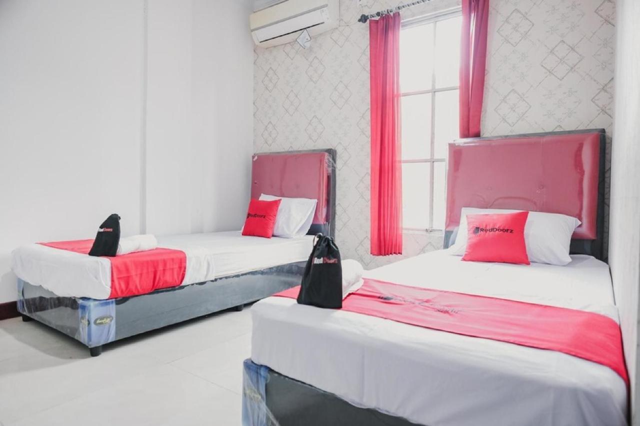 Hotel Reddoorz Near Nagoya Hill Batam 4 Jodoh  Exterior foto