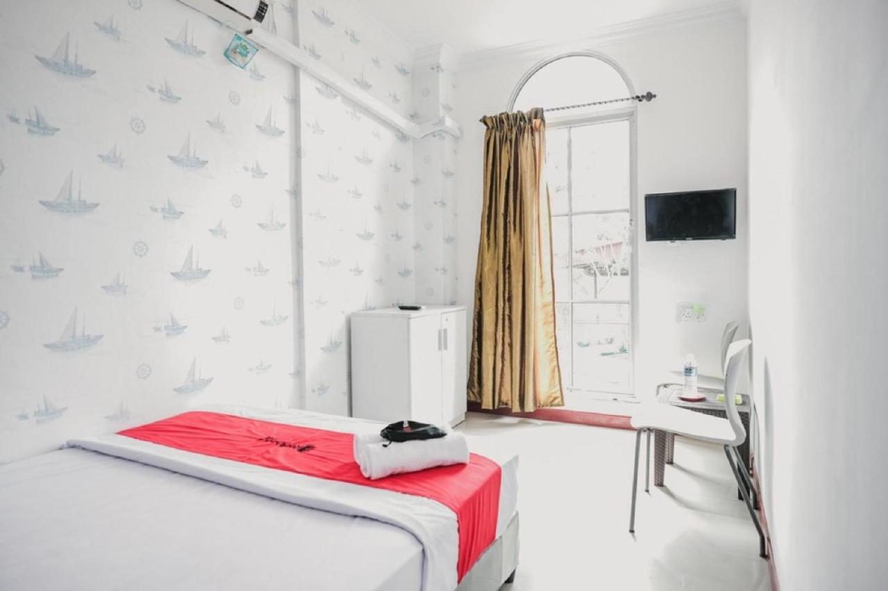 Hotel Reddoorz Near Nagoya Hill Batam 4 Jodoh  Exterior foto